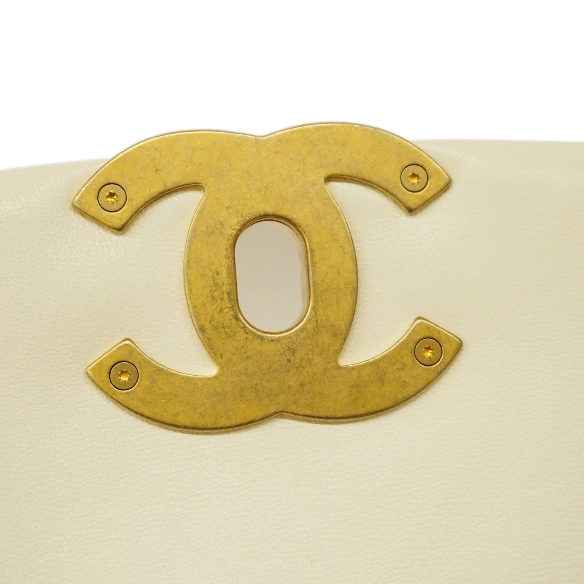 CHANELAuth  1.9 Chain Shoulder Women's Leather Shoulder Bag White