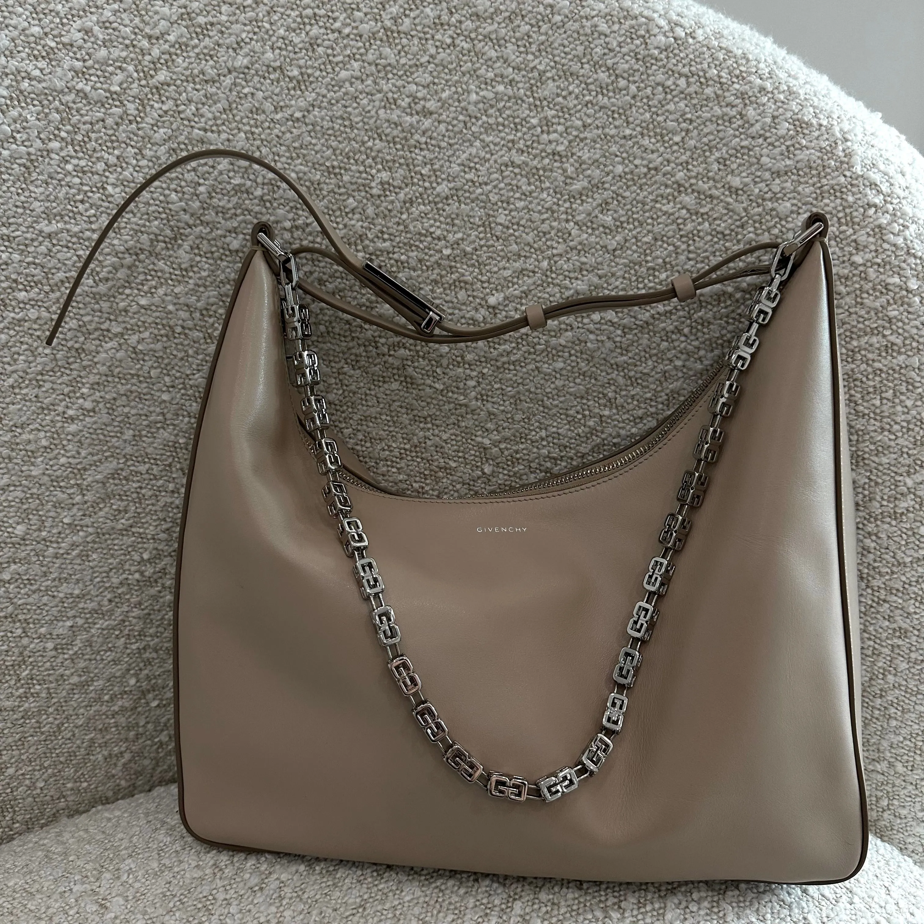 Givenchy Medium Moon Cut Out Leather Shoulder Bag With Chain