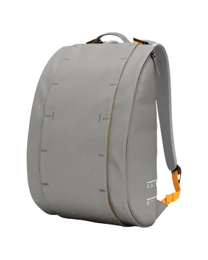 Hugger Base Backpack 15L Sand Grey