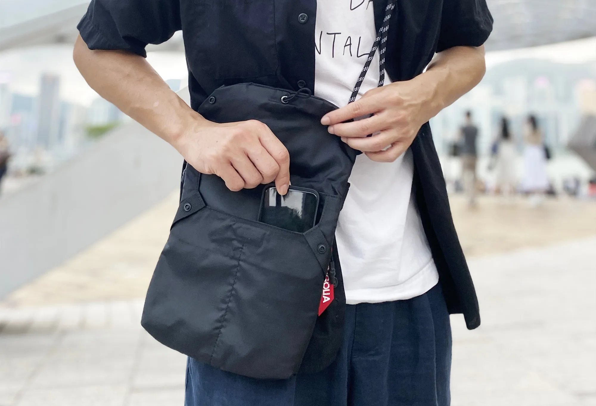 <A 000a001a88x> Double Deck Day Pouch