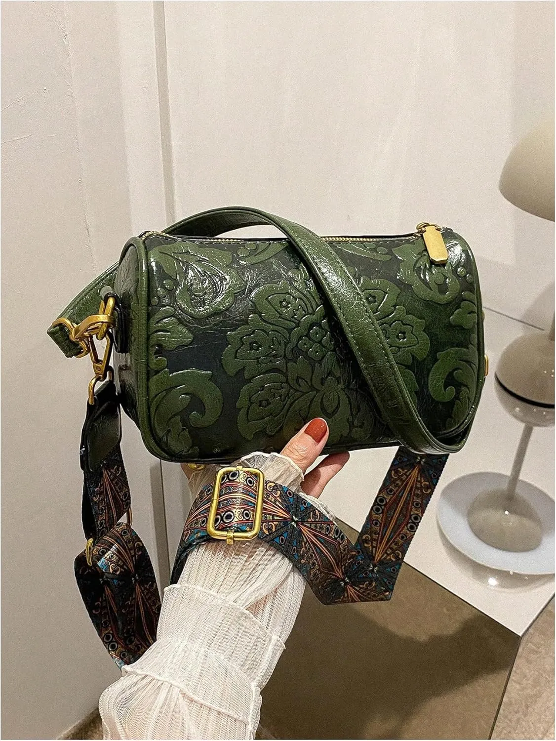 QWINEE Women's Western Purse Floral Shoulder Bag Zipper Leather Crossbody Bag Vintage Hobo Square Purse